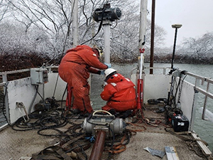 December 2020 - Collection of sediment cores on the Niagara River adjacent to Site 108